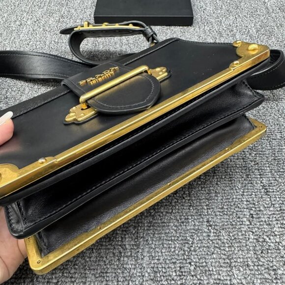 Prada Cahier Black Leather Shoulder Bag 835-031125 - Picture 4 of 16